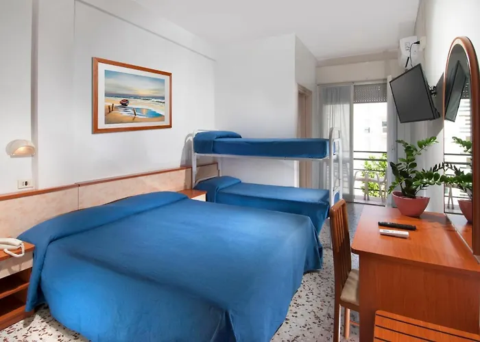 Sunshine Summer Hotel 3*