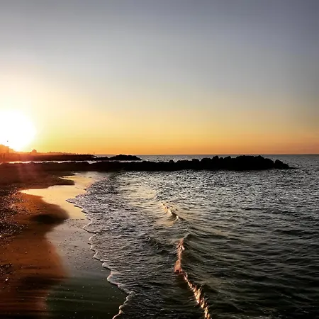 Sunshine Summer فندق 3*