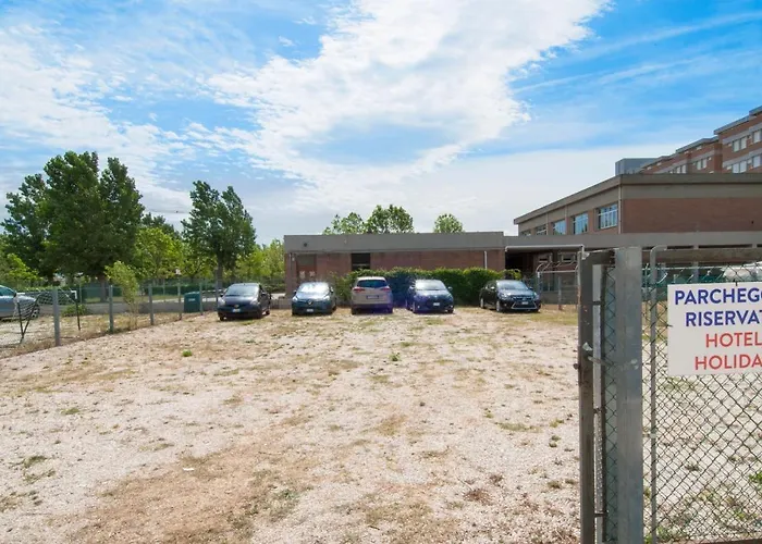 Sunshine Summer 酒店 3*