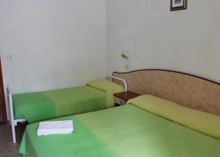 Sunshine Summer 酒店