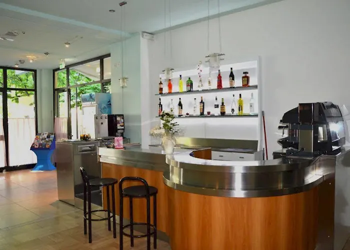 Sunshine Summer 酒店